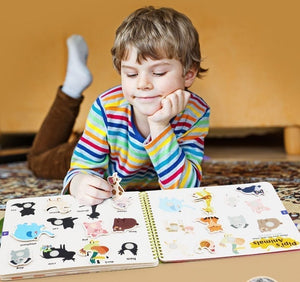 Libro educativo occupato per il bambino per sviluppare capacità di apprendimento