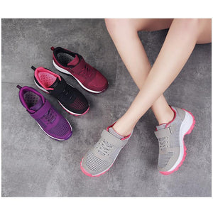 Scarpe sportive da donna confortevoli e traspiranti